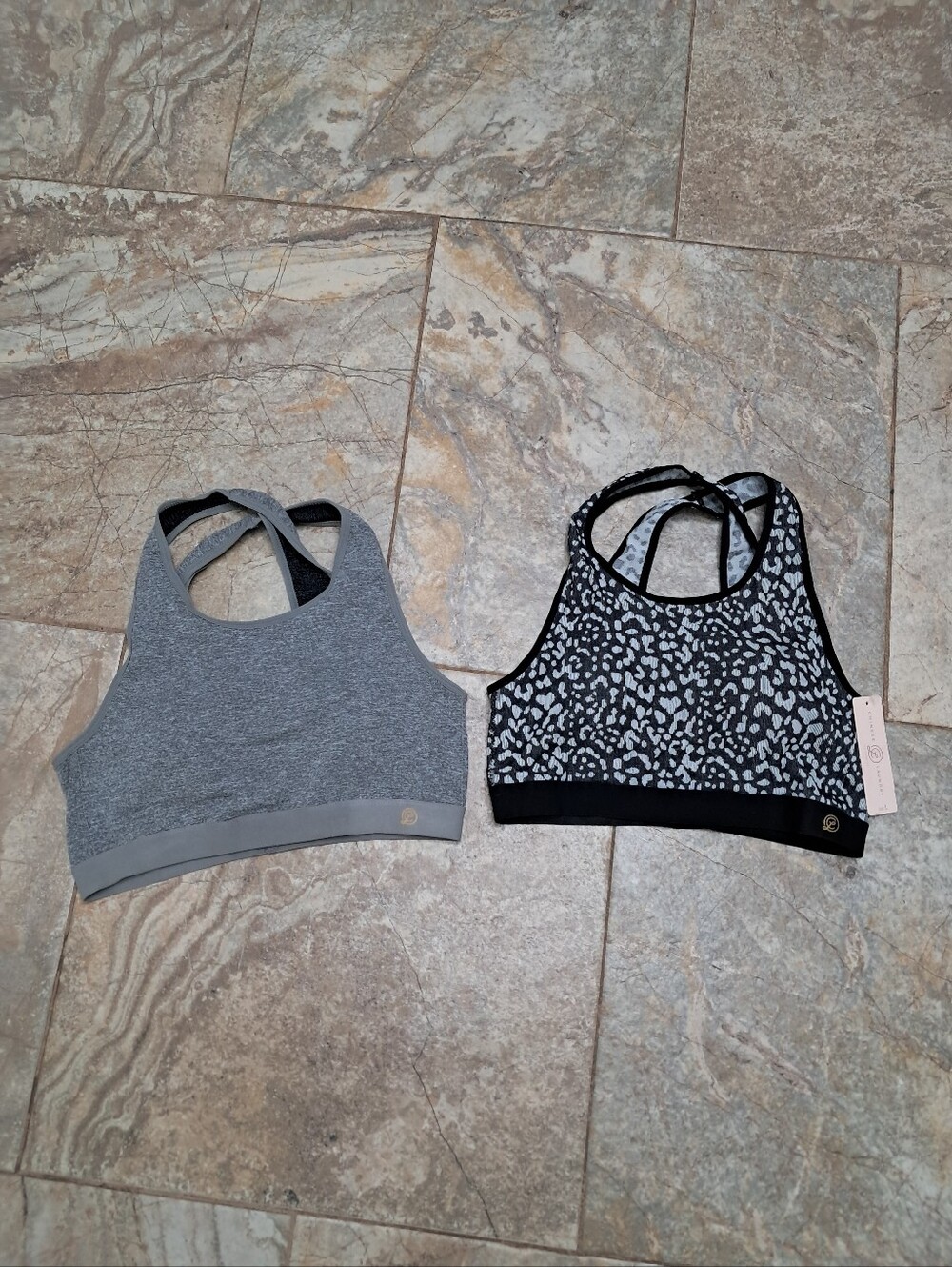 Chinese Laundry Sports Bra Set Of 2 New Sz Lg Gray Leopard Print Athletic